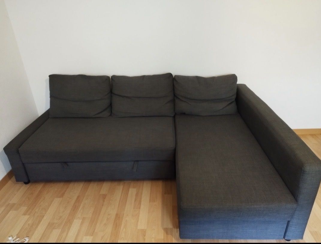 Divani: IKEA FRIHETEN Eckbettsofa mit Bettskasten – Usato da Zürich venduto da Ptomas15