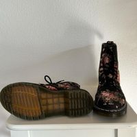 dr martens flower boots