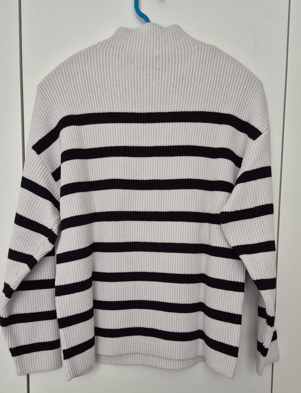 Mango Maglioni & Felpe: MANGO Strickpullover, weiss/schwarz gestreift, XS – Usato da Münchenstein venduto da Trinity 2