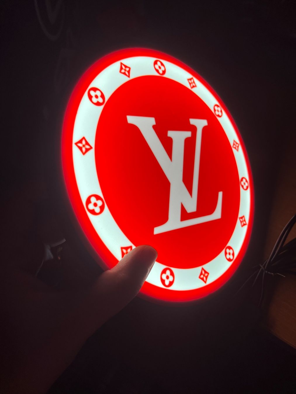 Tutte le decorazioni: Lightbox Louis Vuitton Rouge – Nuovo (secondo la descrizione) da Noville venduto da Berlusconi55 1