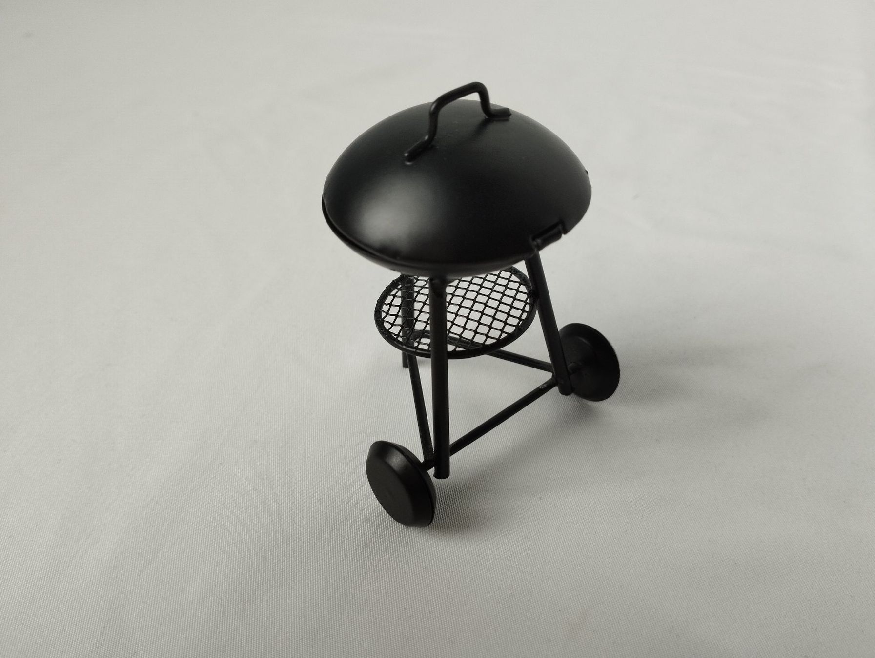 Statuette: Miniatur Kugel-Grill – Usato da Schübelbach venduto da Restwert_Schubelbach 4