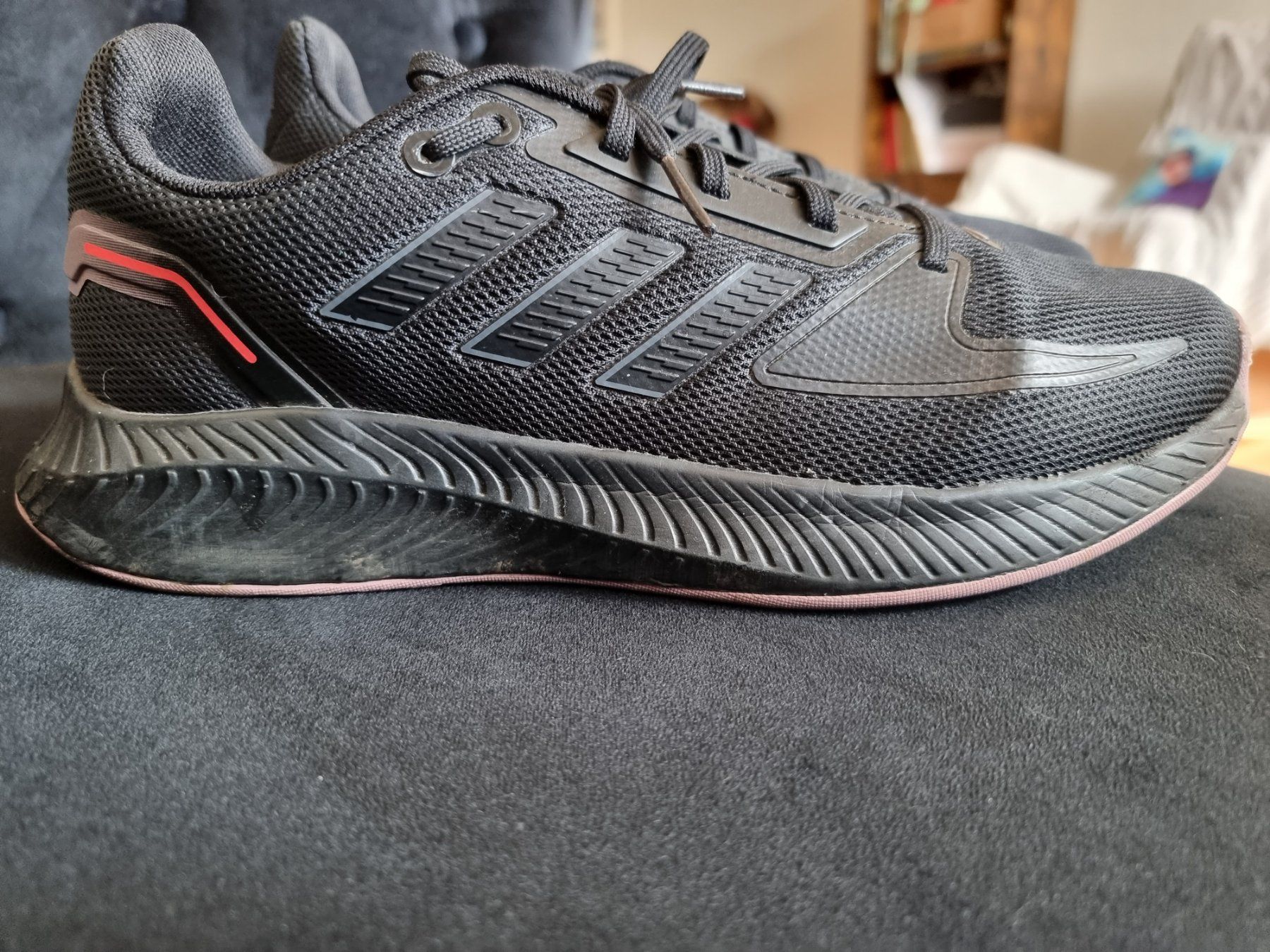 Adidas Chaussures hommes: Adidas Schuhe gr 39 – D'occasion à Interlaken par NataliiaS 6