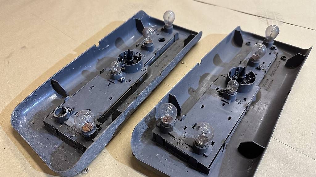 Tutti pezzi di ricambio auto: BMW E30 Lampenträger – Usato da Burgdorf venduto da NoQuestions