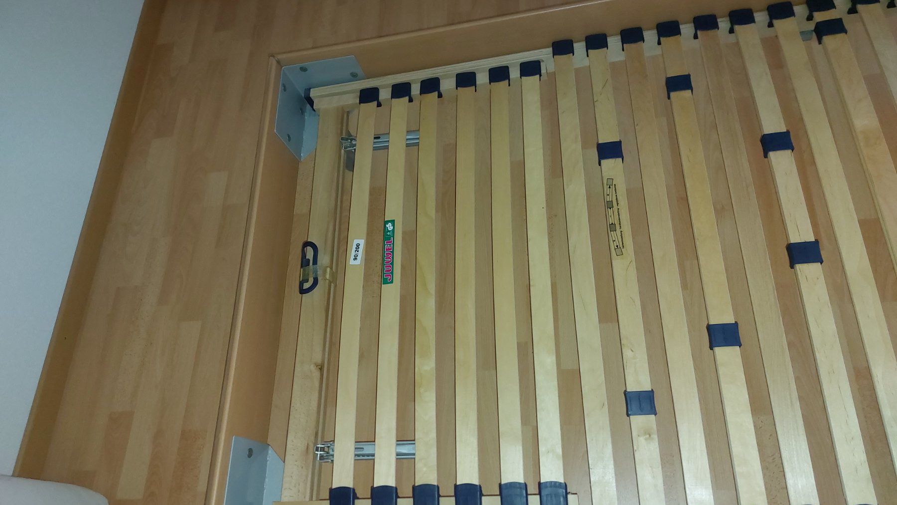 Letti: Einzelbett 90x120 – Usato da Mosnang venduto da Chluetery 4