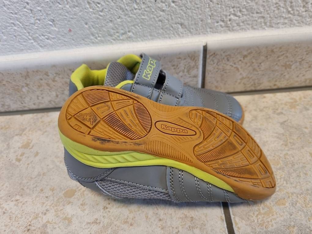 Scarpe per ragazzi: Kappa Hallenturnschuhe Grösse 29 – Usato da Horw venduto da arco35 1