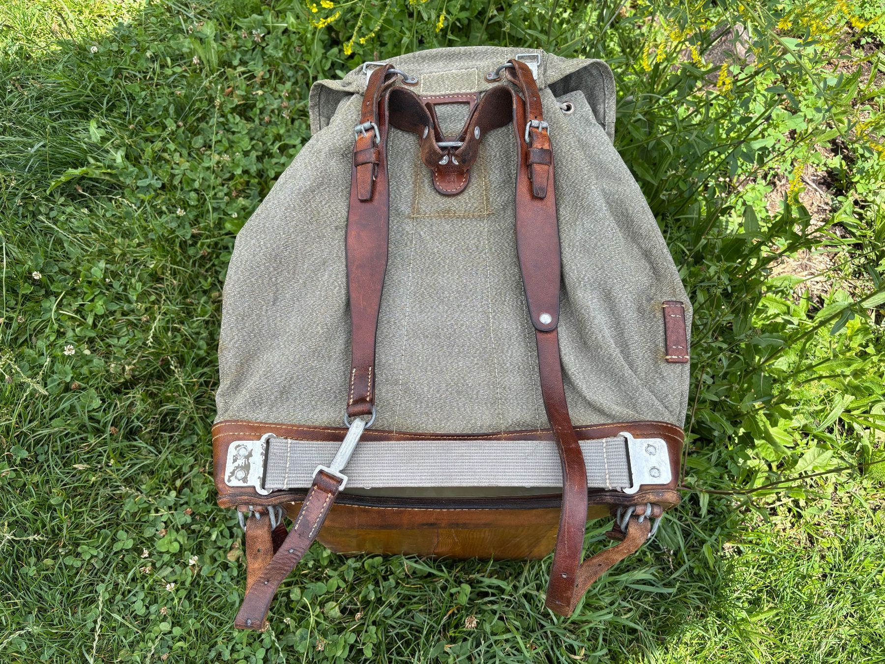 Schweizer Armee Zaini: Schweizer Militär Rucksack – Usato da Feldbach venduto da Fea1 6