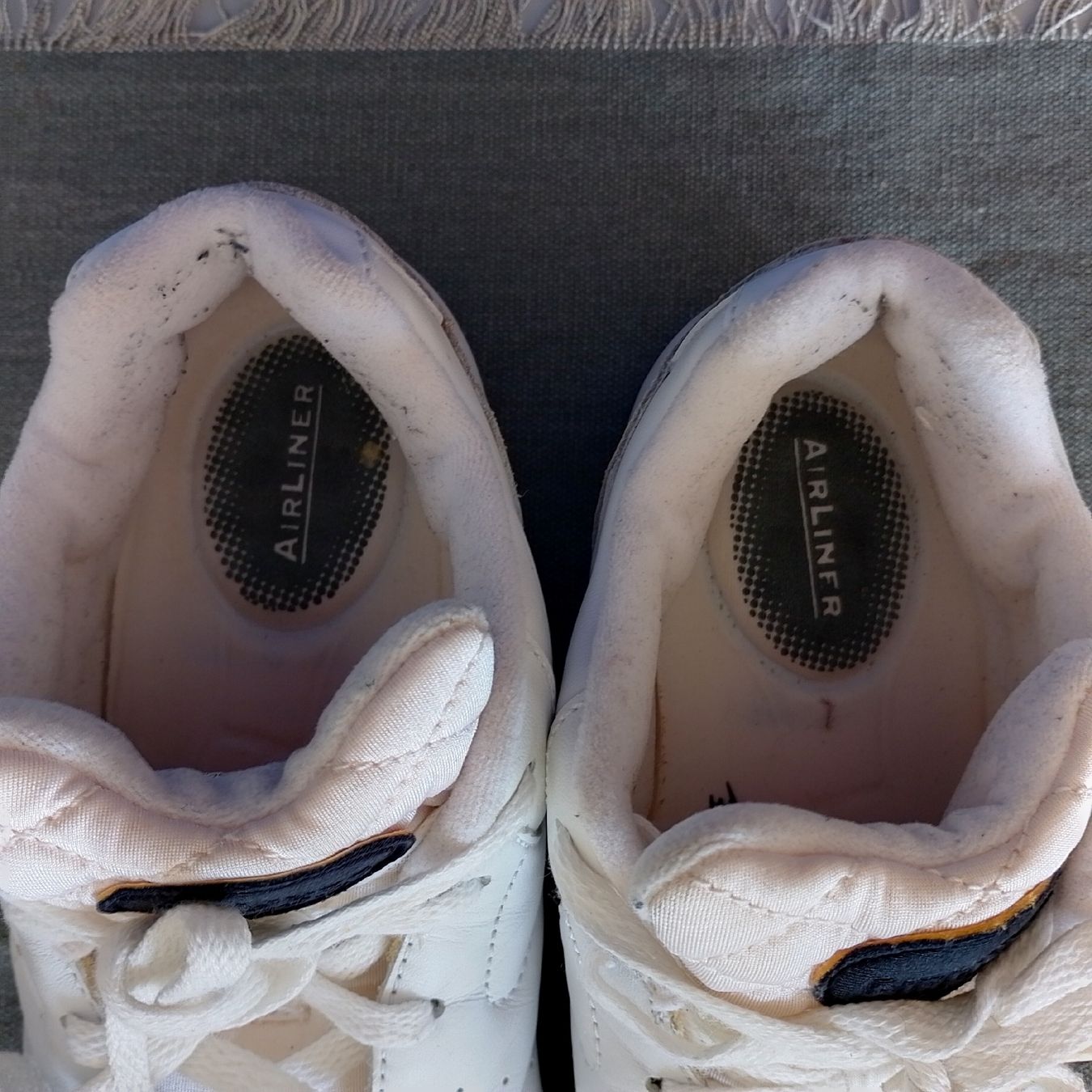 Nike Scarpe da uomo: Weisse Nike Schuhe – Usato da Uznach venduto da EMaria83 9