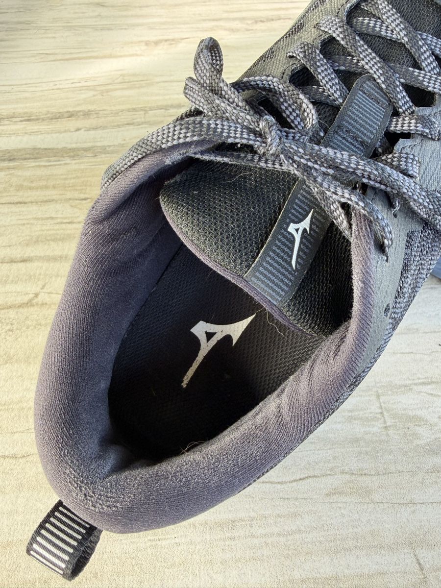 Herrenschuhe: Mizuno Sneaker 43 – Gebraucht aus Niederweningen von Pelushi28 4