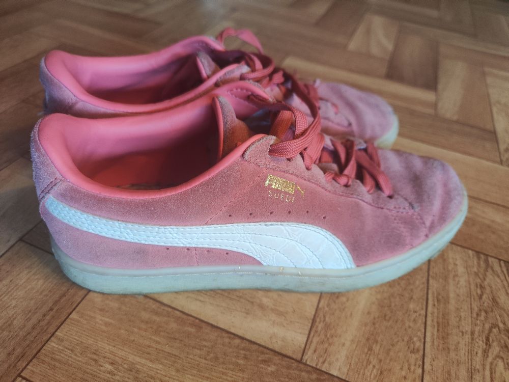 Puma Suede roses, 37.5 (D'occasion) à St. Antoni pour CHF 0.05 – avec ...