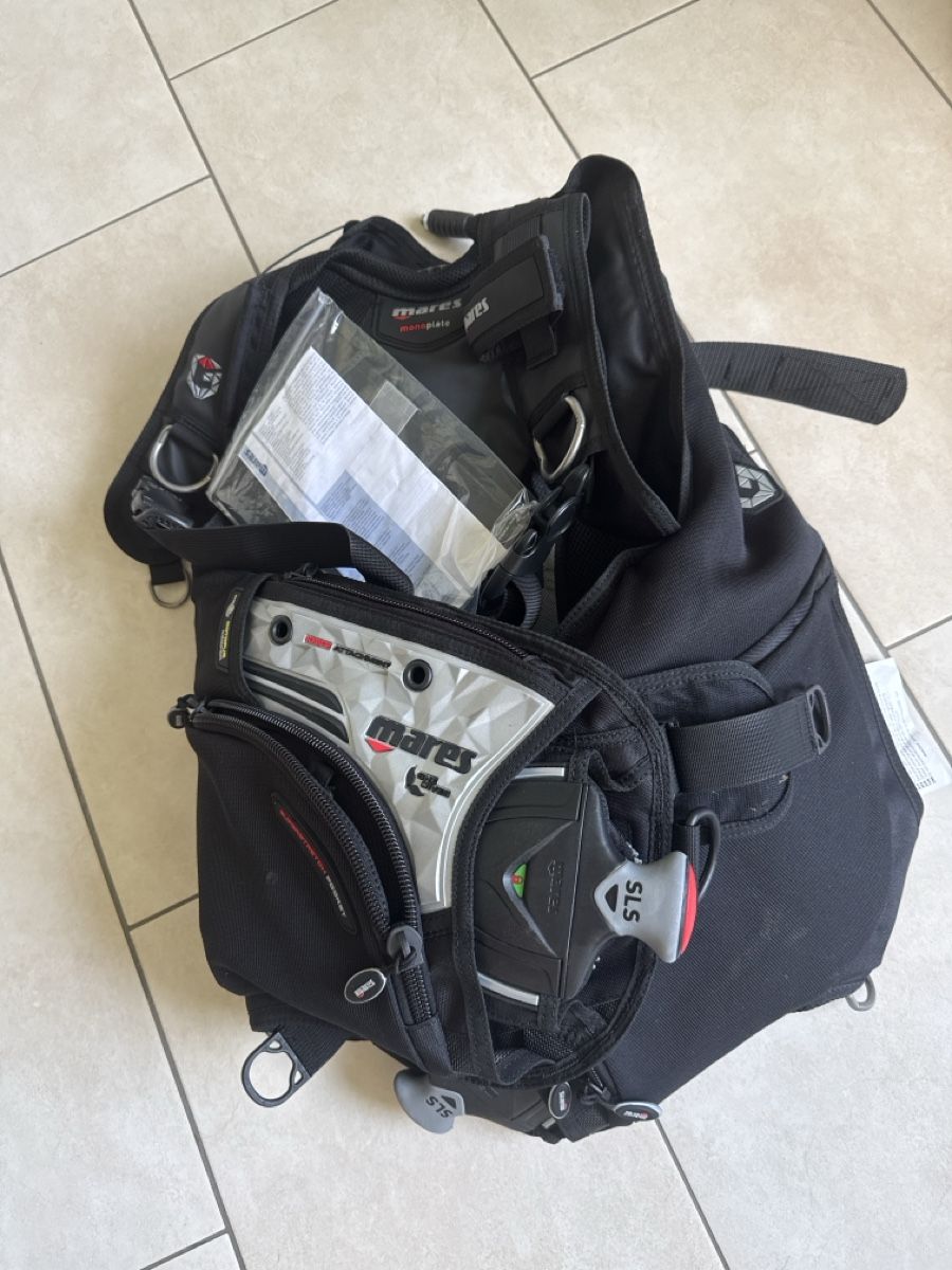 Mares Mute per immersioni: Mares Grace Ergotrim Tarierweste LADY Grösse L – Nuovo (secondo la descrizione) da Birmensdorf ZH venduto da div_9q25 2