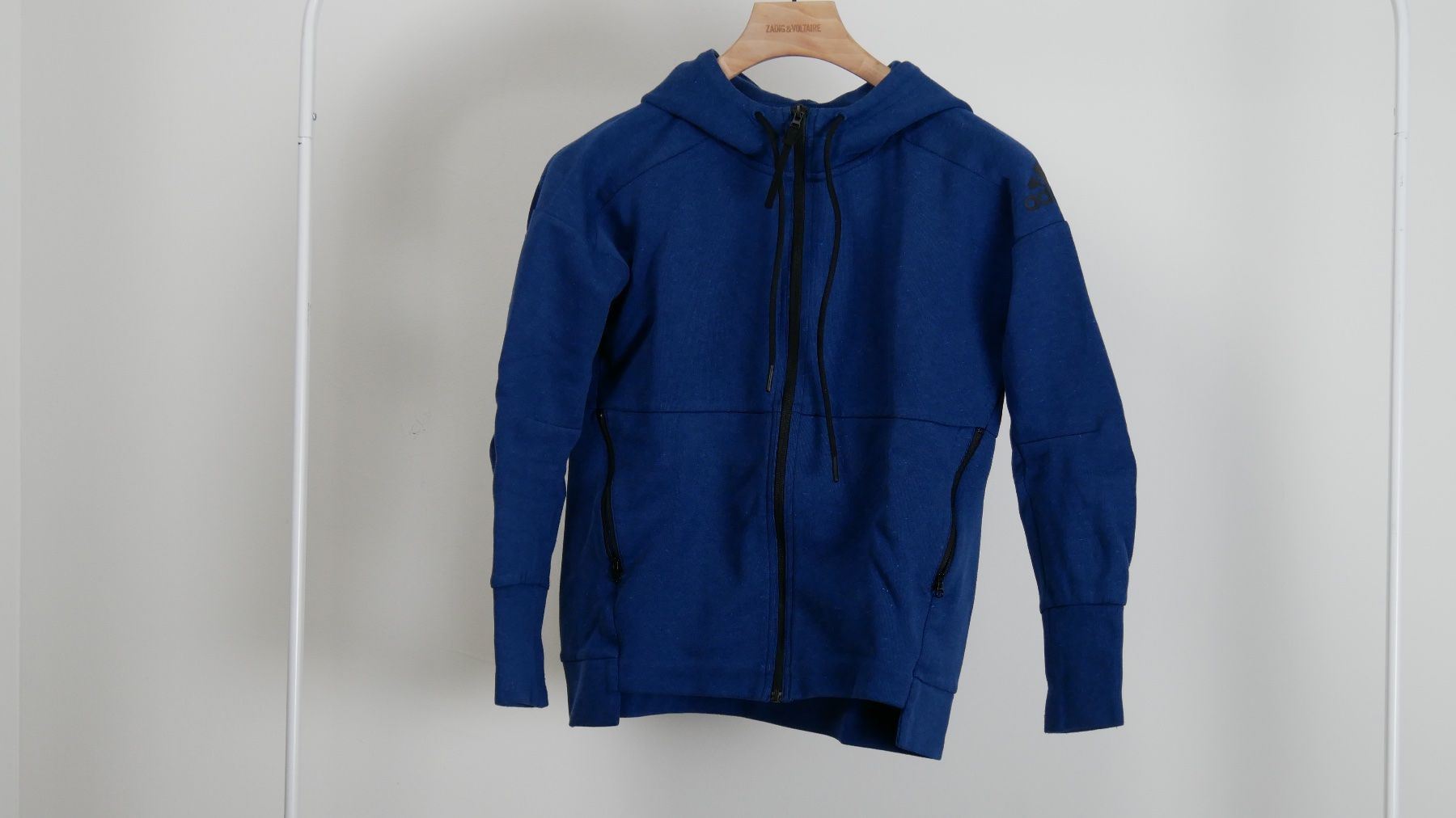 Adidas Pullover & Sweatshirts: Adidas Sweater Pullover Weste navy dunkelblau Kaputzenpulli – Neu (gemäss Beschreibung) aus Zürich von julia_vina