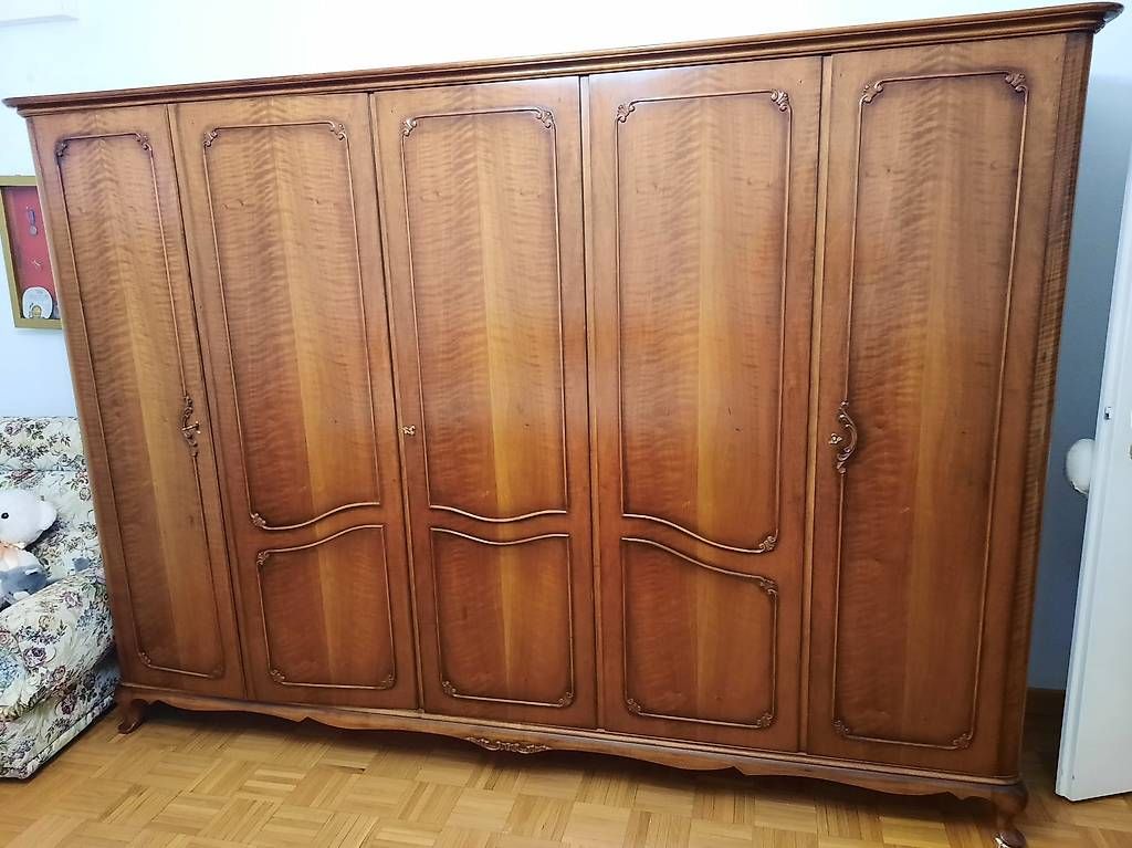 Armoires: Armadio in legno  – D'occasion à Aldesago par elisabetta68