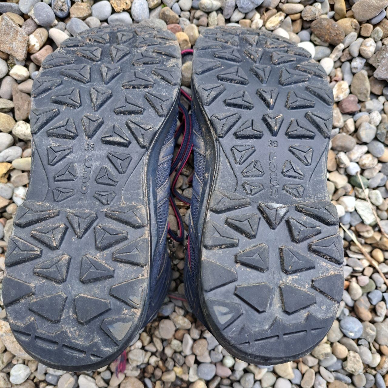 Lowa Scarpe per ragazze: Lowa Wanderschuhe Gr.39 – Usato da Hinwil venduto da Zilpzalp76 2