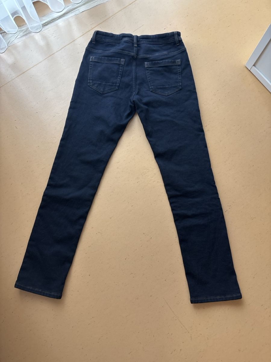 Hosen: C&A Jeans dunkelblau Grösse 176  – Gebraucht aus Zürich von del_gdm2 2