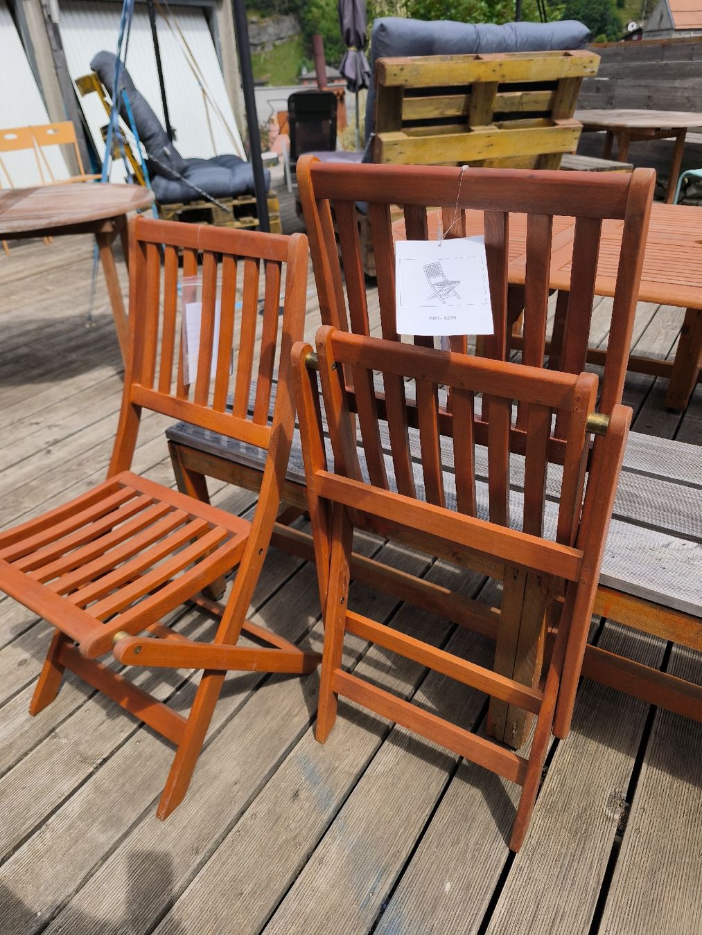 Sedie: neue Gartenstuhle aus Holz – Nuovo (secondo la descrizione) da Göschenen venduto da kai_9ppg 2