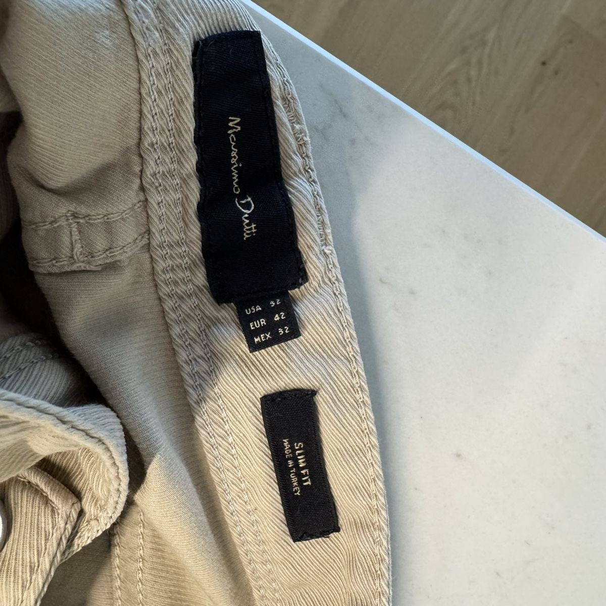 Massimo Dutti Pantaloni: 2x Massimo Dutti Hose in Grösse 42 – Usato da Itingen venduto da JDG11 3