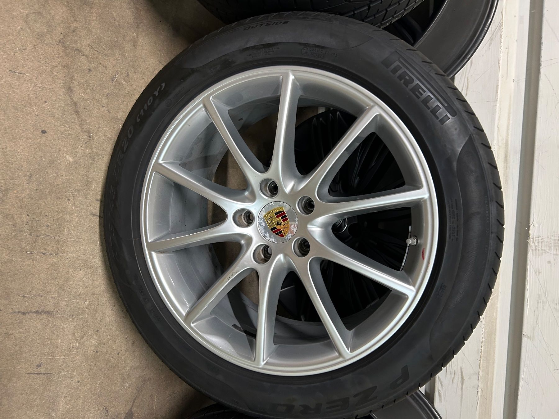 Porsche Pneumatici & Ruote complete: Porsche Cayenne Alufelgen – Usato da freienbach venduto da gatuzo 5