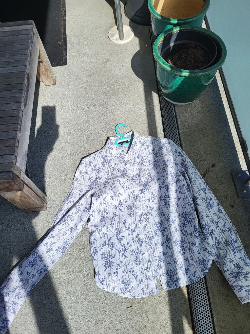 Blusen: Sommerbluse mit Blumenmuster, Grösse 40, Topzustand – Gebraucht aus Zürich von Lizi7 1
