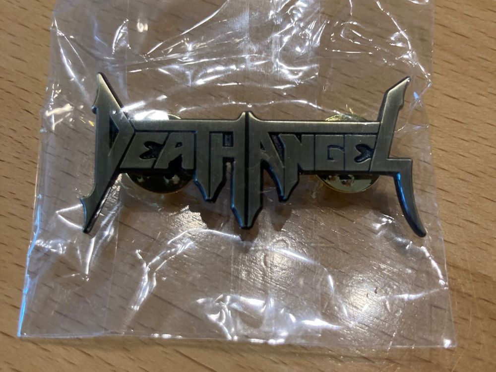 AC/DC Hells Bells Metall Anstecker - 4x3cm Rock Pin Mit Butterflyverschluss