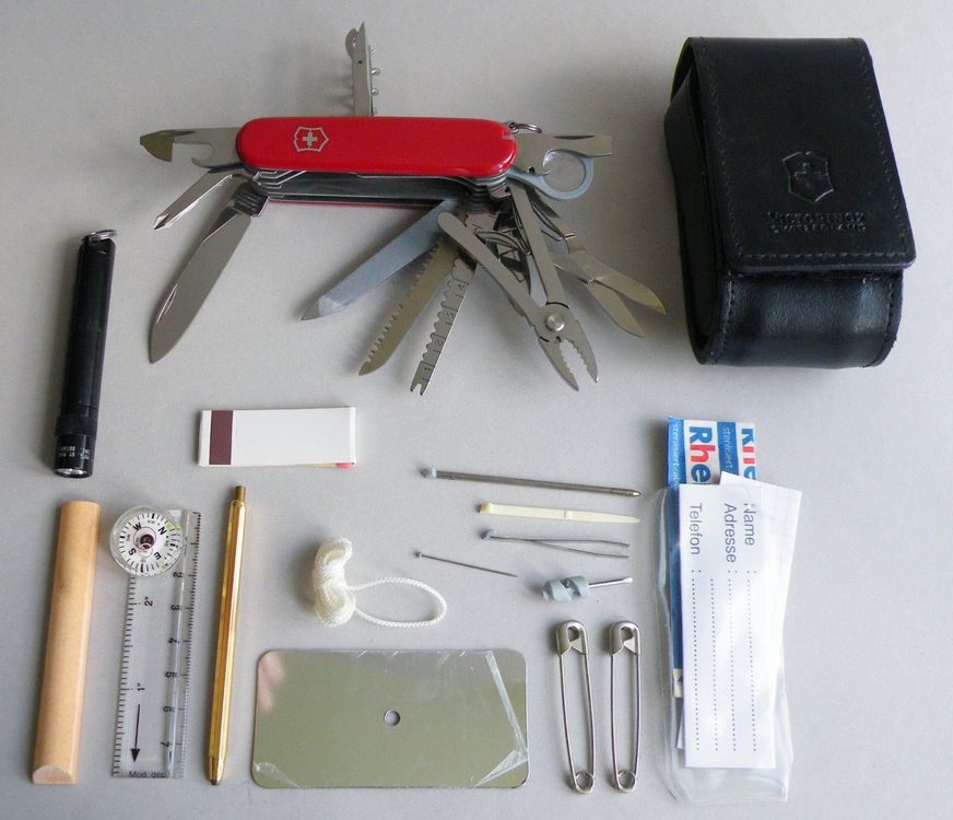 Victorinox SURVIVAL KIT Taschenmesser Acheter sur Ricardo