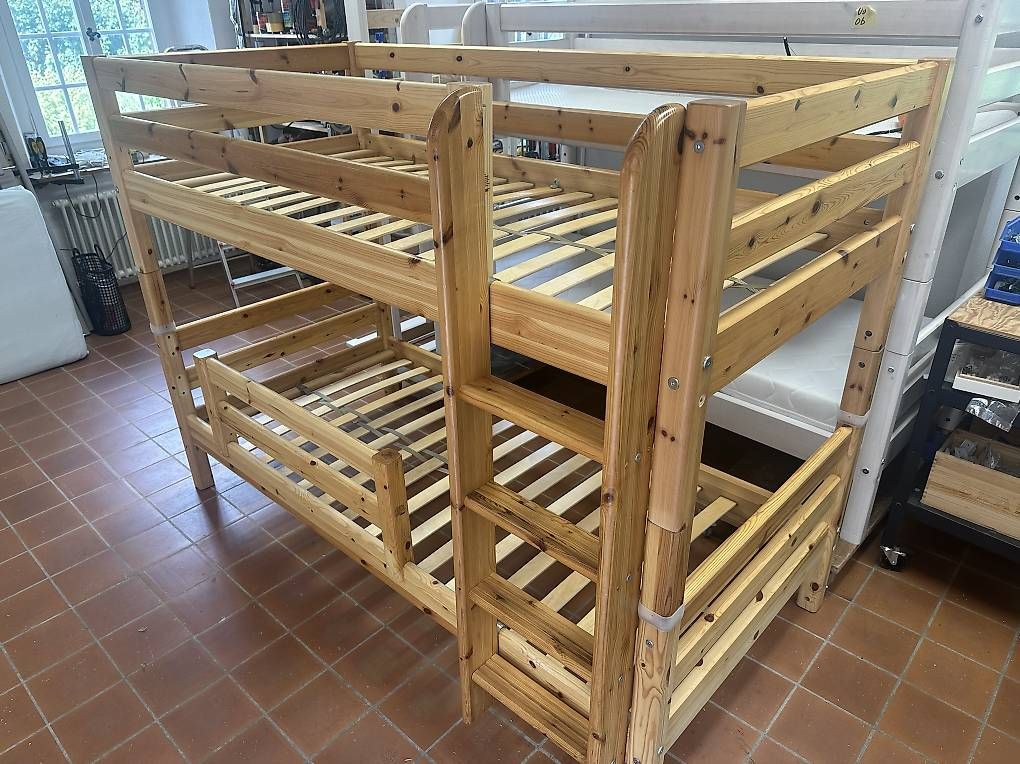 Flexa Lits: Flexa Etagenbett – D'occasion à Wettswil par Pwettswil