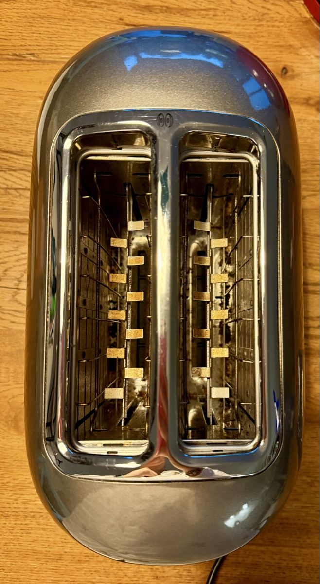 Kitchenaid Küchengeräte: Kitchenaid Artisan Toaster grau – Gebraucht aus Allschwil von Artur15 7