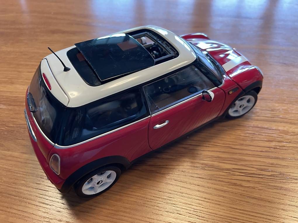 Kyosho Modellini d'auto: 1:18 KYOSHO Mini Cooper – Usato da Romanshorn venduto da Marc.P 3