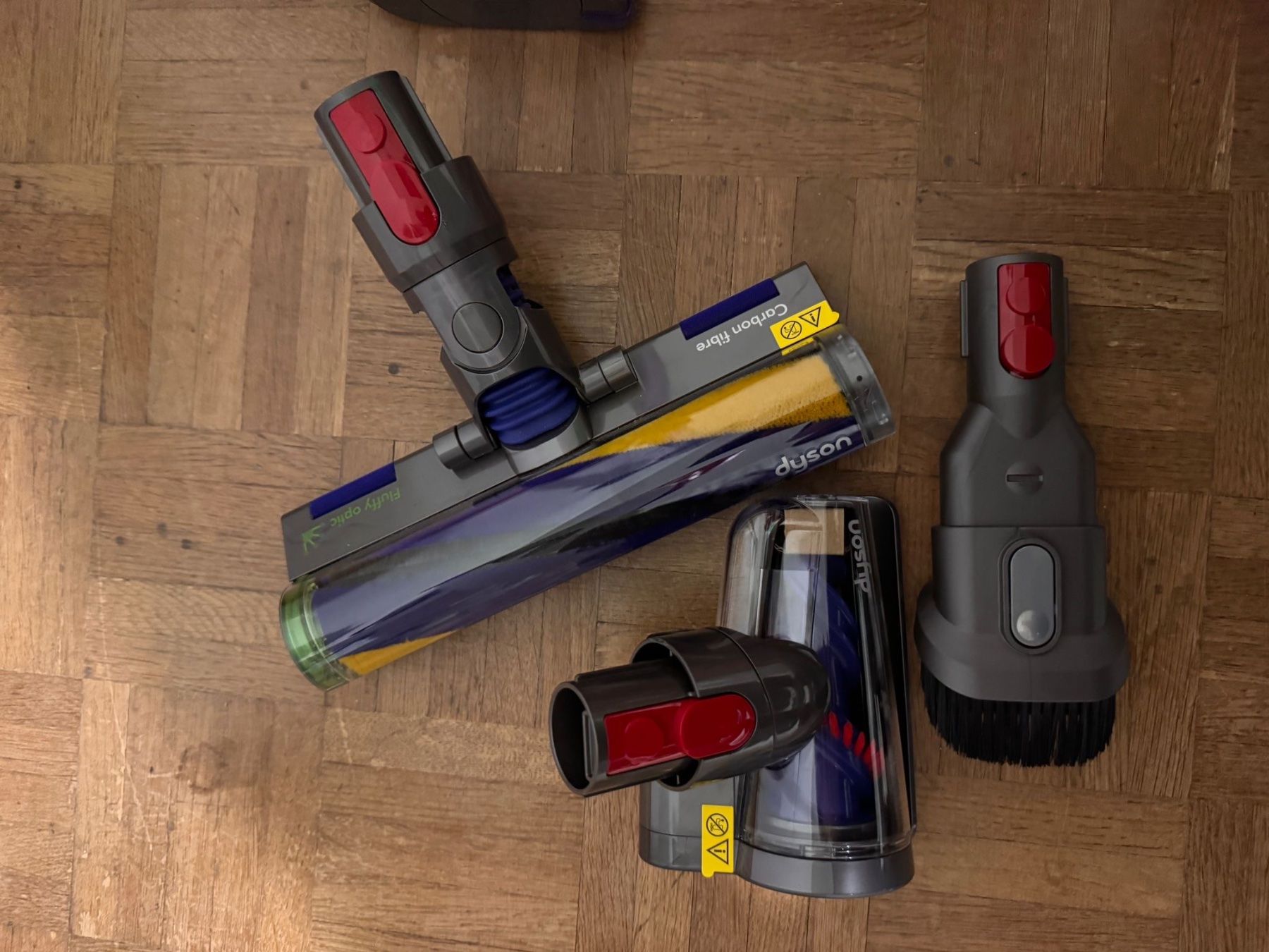 Dyson Aspirapolveri & Accessori: Dyson Gen 5 – Usato da Baar venduto da Sen-61 2
