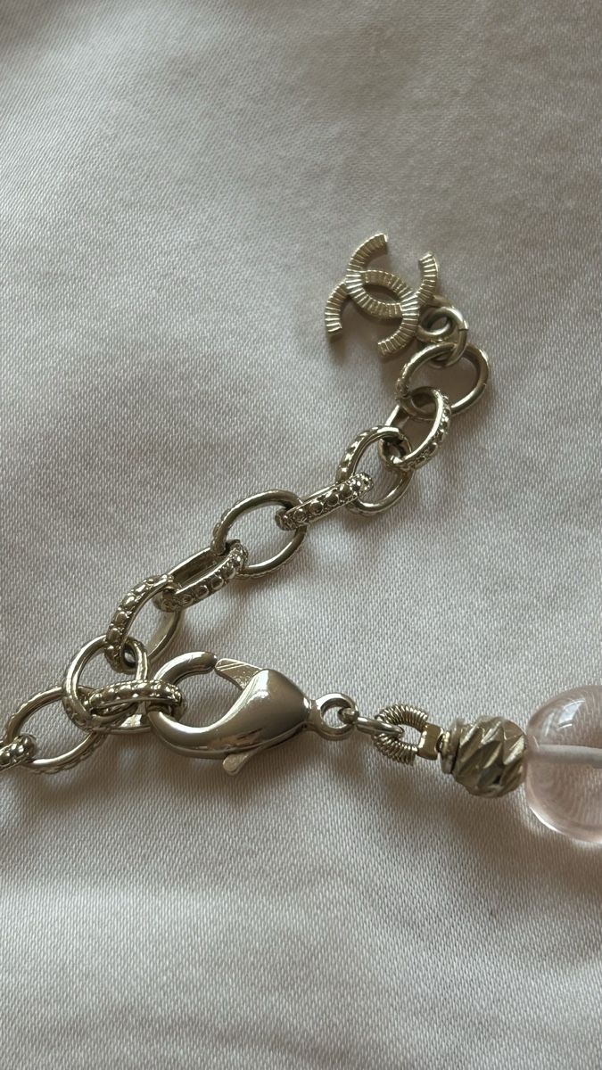 Chanel Ketten: Collier Chanel dès 1 / Ab 1 fr – Gebraucht aus Arzier-Le Muids von kaczuszka 4