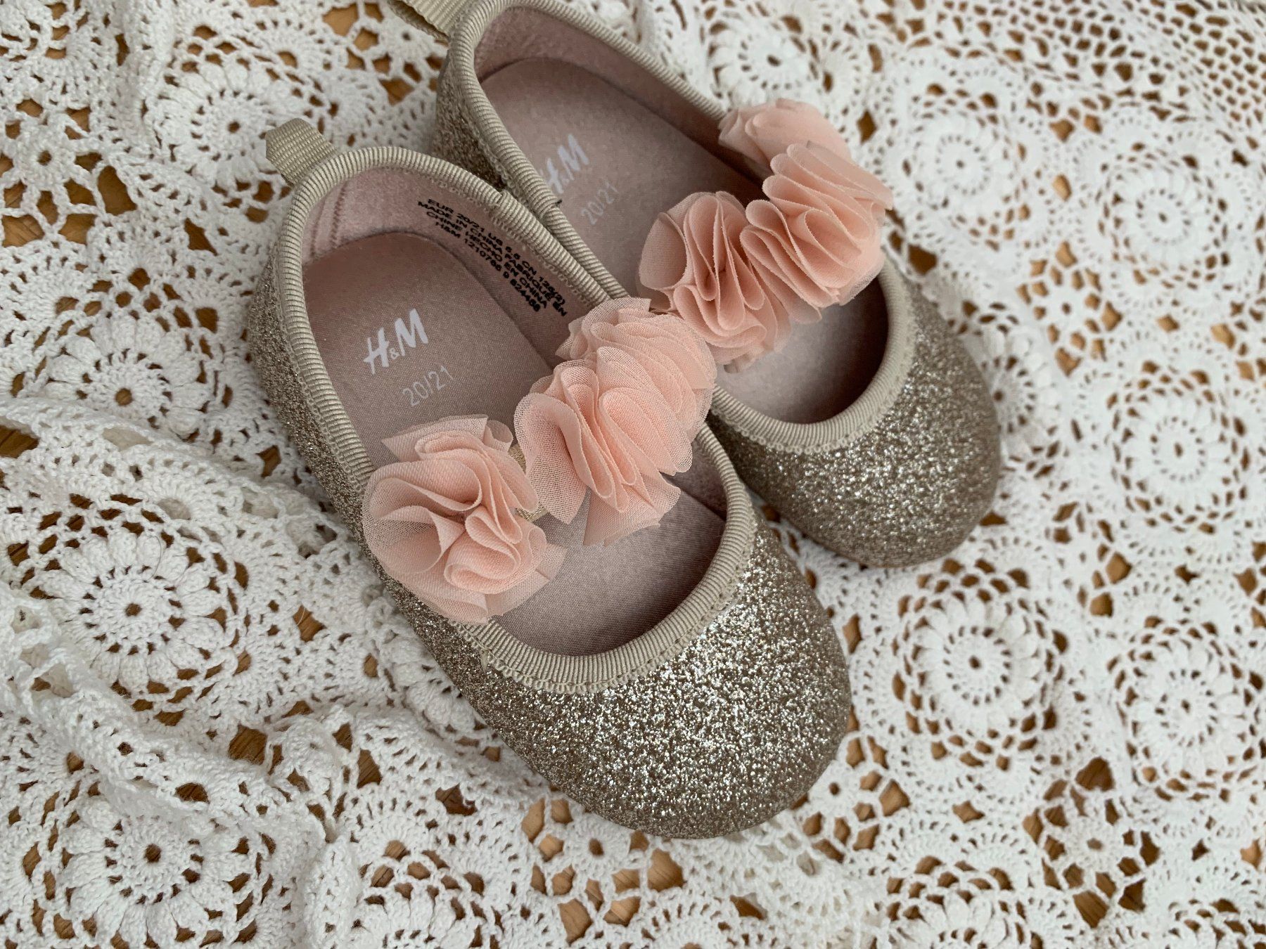 H&M Schuhe für Jungen: Chaussures H&M Gr.20/21 NEU! – Neu (gemäss Beschreibung) aus Moutier von chDuplessy