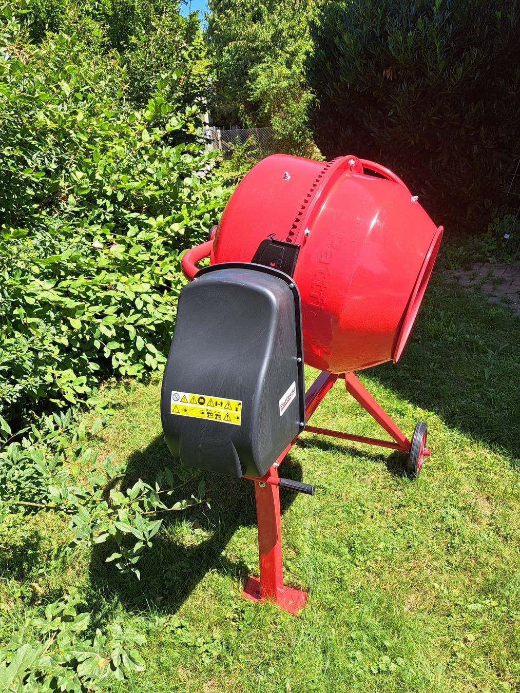 Toutes les machines: Betonmischer Neuwertig – D'occasion à Neftenbach par GabrielAckermann 2