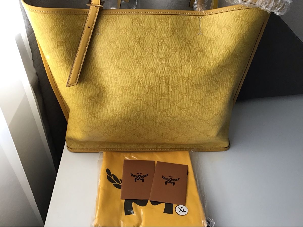 Taschen für Damen: MCM Shopper Himmel – Neu und originalverpackt aus Widnau von thi_885w 2