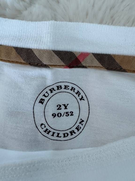 Robes et jupes: Burberry robe & jacket fille – D'occasion à Blonay par iri_lh86 2