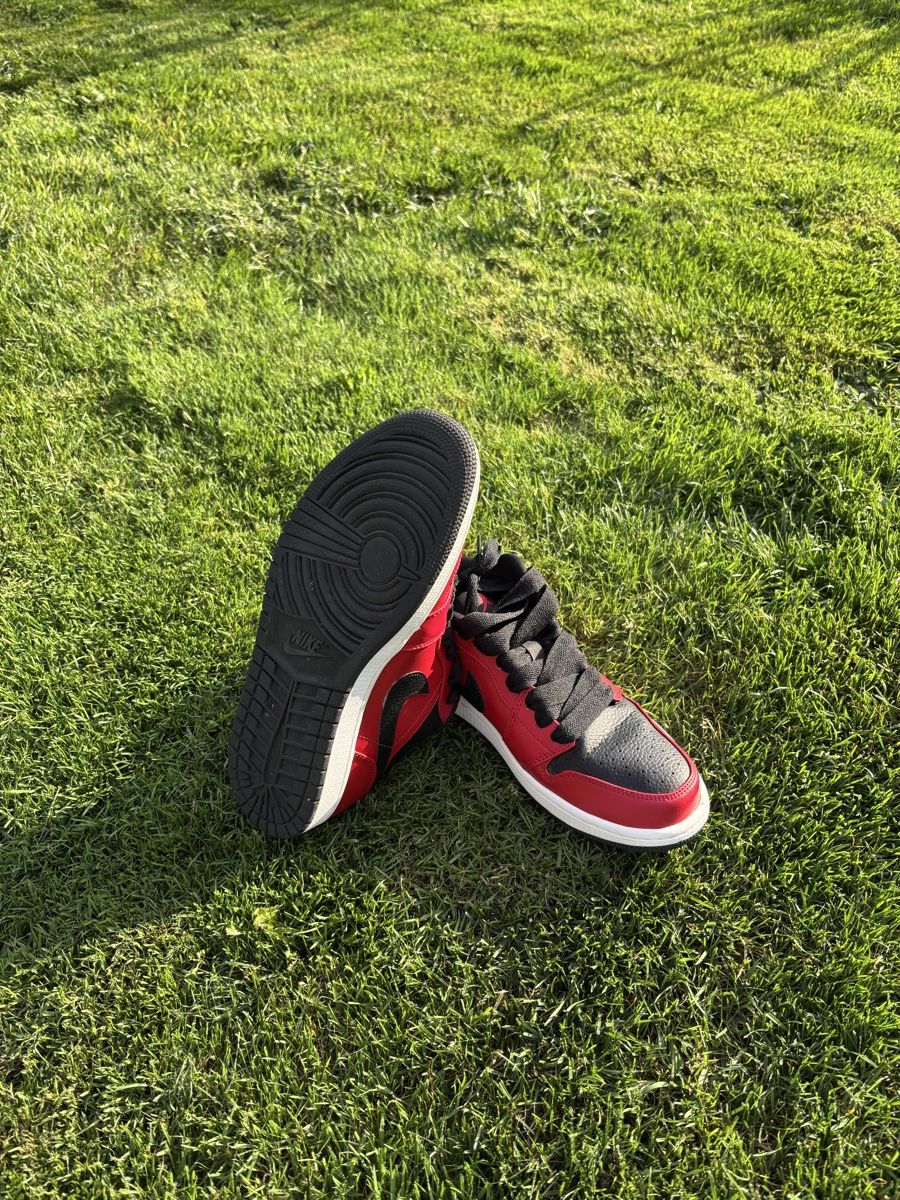 Nike Herrenschuhe: Air Jordan 1 Low Varsity Red – Neu (gemäss Beschreibung) aus Langendorf von Angeleyes3