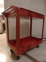 Servante d'atelier roulante en métal rouge en bon état
