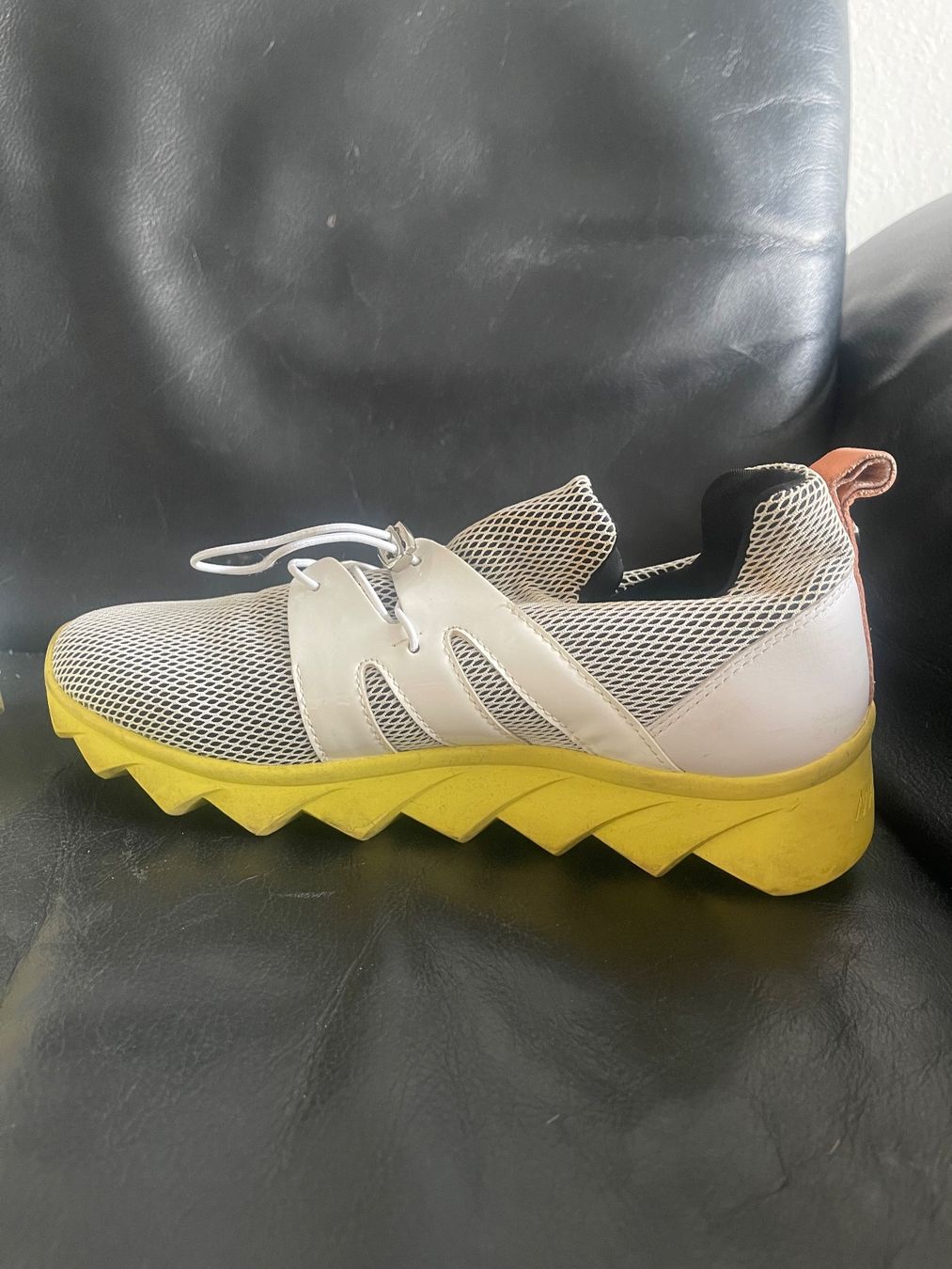 Chaussures femmes: MARCCAIN sneakers – D'occasion à Hinterkappelen par simona67 1