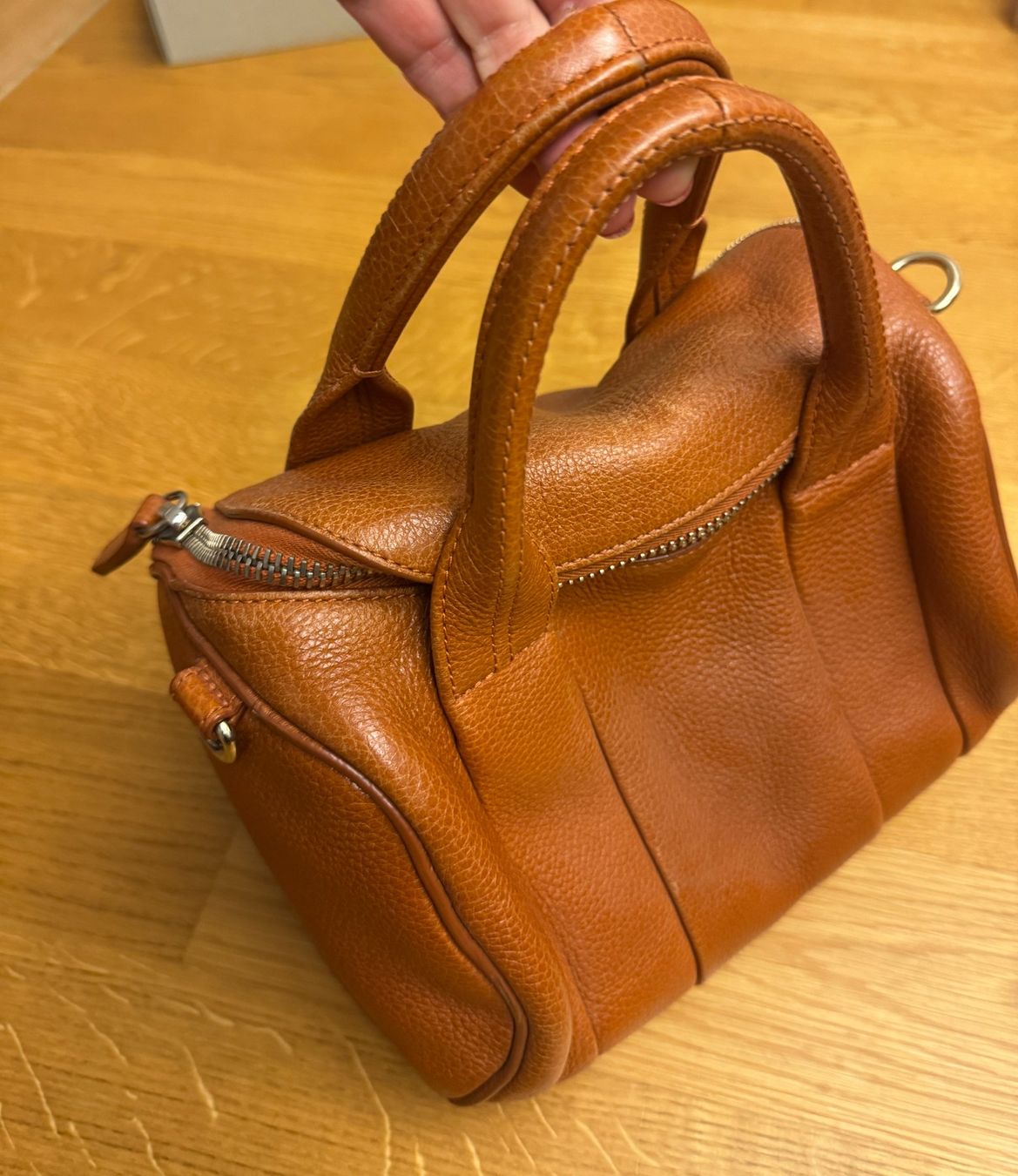 Alexander Wang Sacs femmes: Alexander Wang Rocco studded handbag – D'occasion à Zürich par 93vase