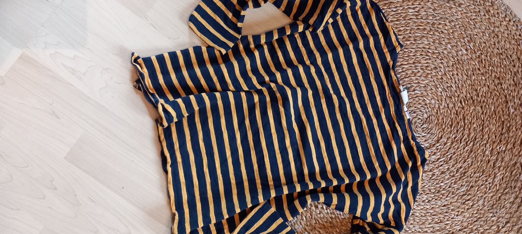 H&M T-shirt: H&M Shirt Gr. M – Nuovo (secondo la descrizione) da Rebstein venduto da bestforyou