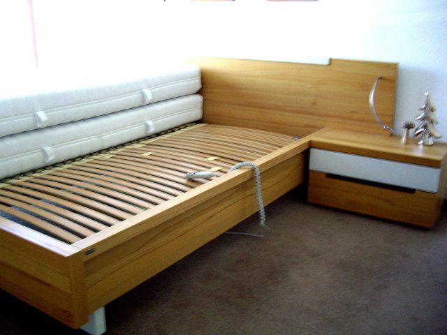 Lits: Schlafzimmer Doppelbett – D'occasion à Amriswil par lindenmannkia