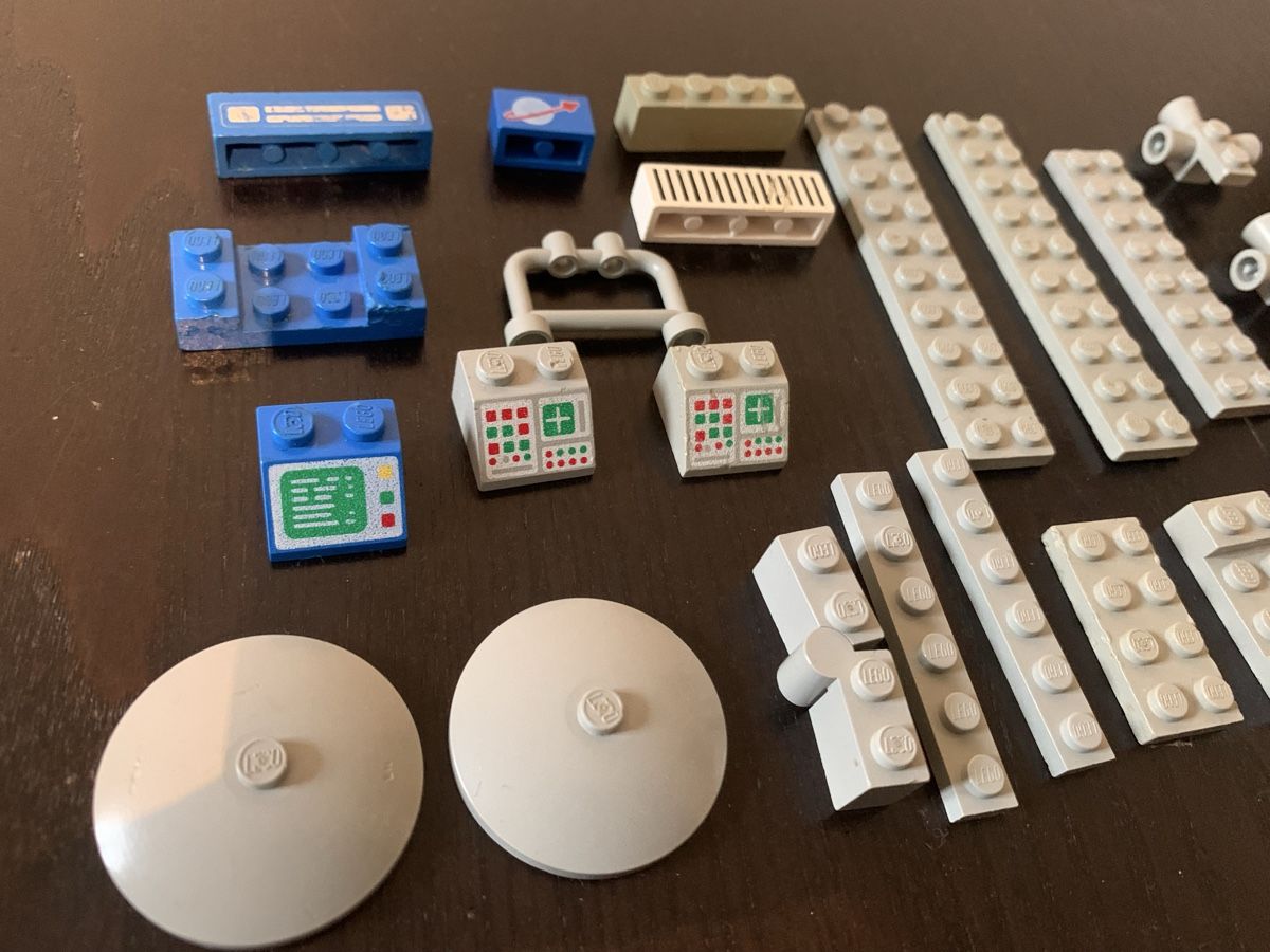 Lego Baukästen: Lego Classic Space old grey – Gebraucht aus Montpreveyres von Maleagant 2