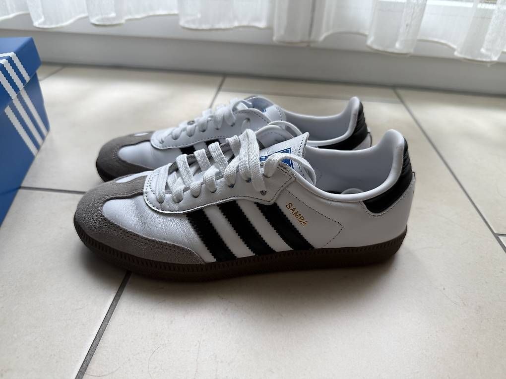 Adidas Scarpe da donna: Adidas Samba Gr. 38 2/3 – Usato da Altendorf venduto da Anjapple 1