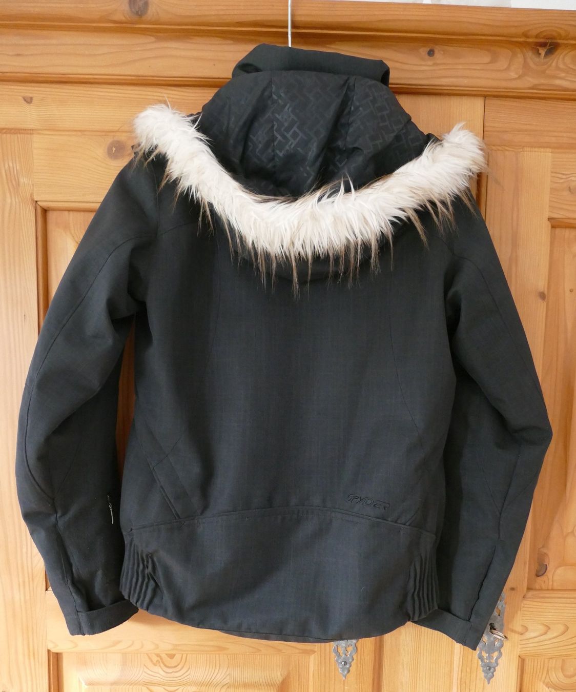 Spyder Jacken: Spyder Jacke Damen 38 – Gebraucht aus Ennenda von maro09 1