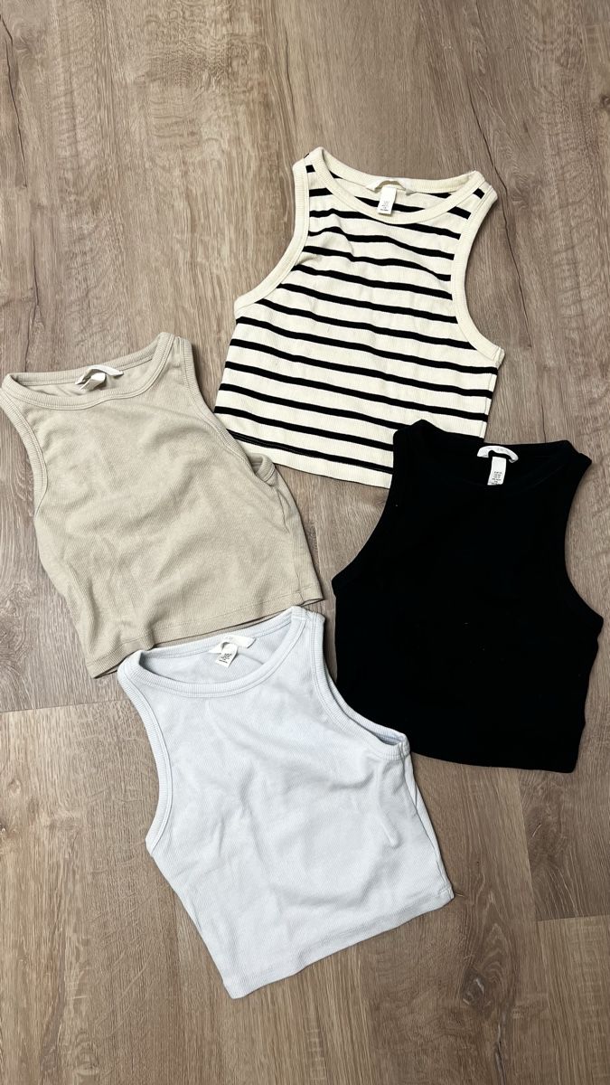 H&M Top: H&M blouse beige size S – Usato da Eglisau venduto da Kan_999