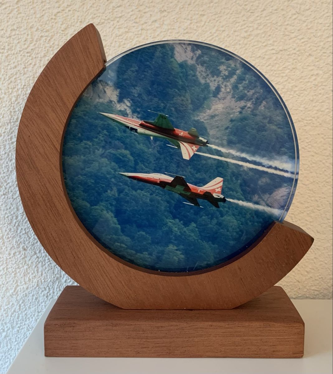 Alle Dekorationen: Glasaufsteller Patrouille Suisse – Neu (gemäss Beschreibung) aus Esslingen von Gargamel011