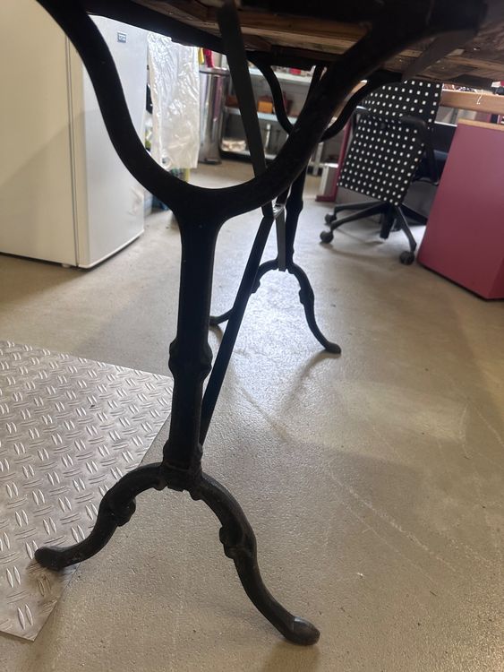 Gartentisch mit Gusseisen Füsse Kaufen auf Ricardo