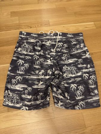 Badeshorts mit Palmenmuster🌴 - Perfekt für den Sommer!
