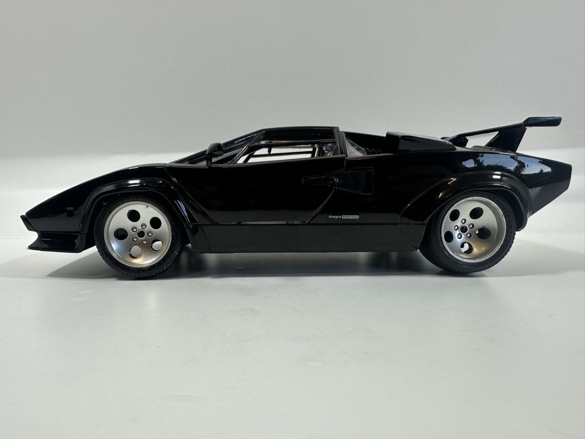 Bburago Modellini d'auto: Lamborghini Countach 1:18, schwarz, BBURAGO – Usato da Zofingen venduto da rf9_x2xt 2