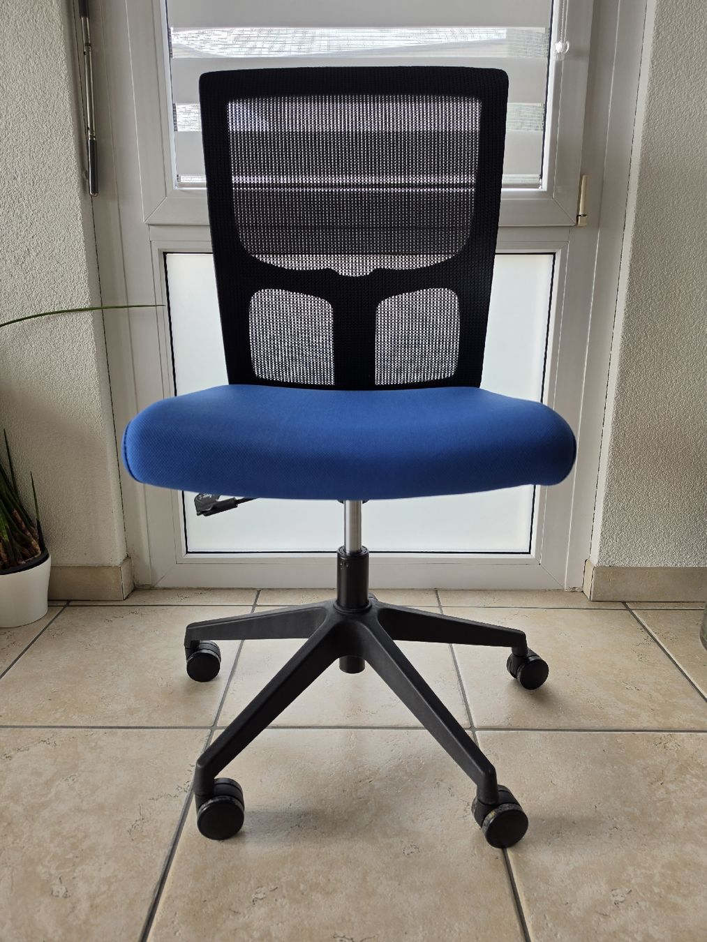 Stühle: Chaise de bureau pivotante à dossier avec accoudoirs – Gebraucht aus Peseux von Chrisha22 2