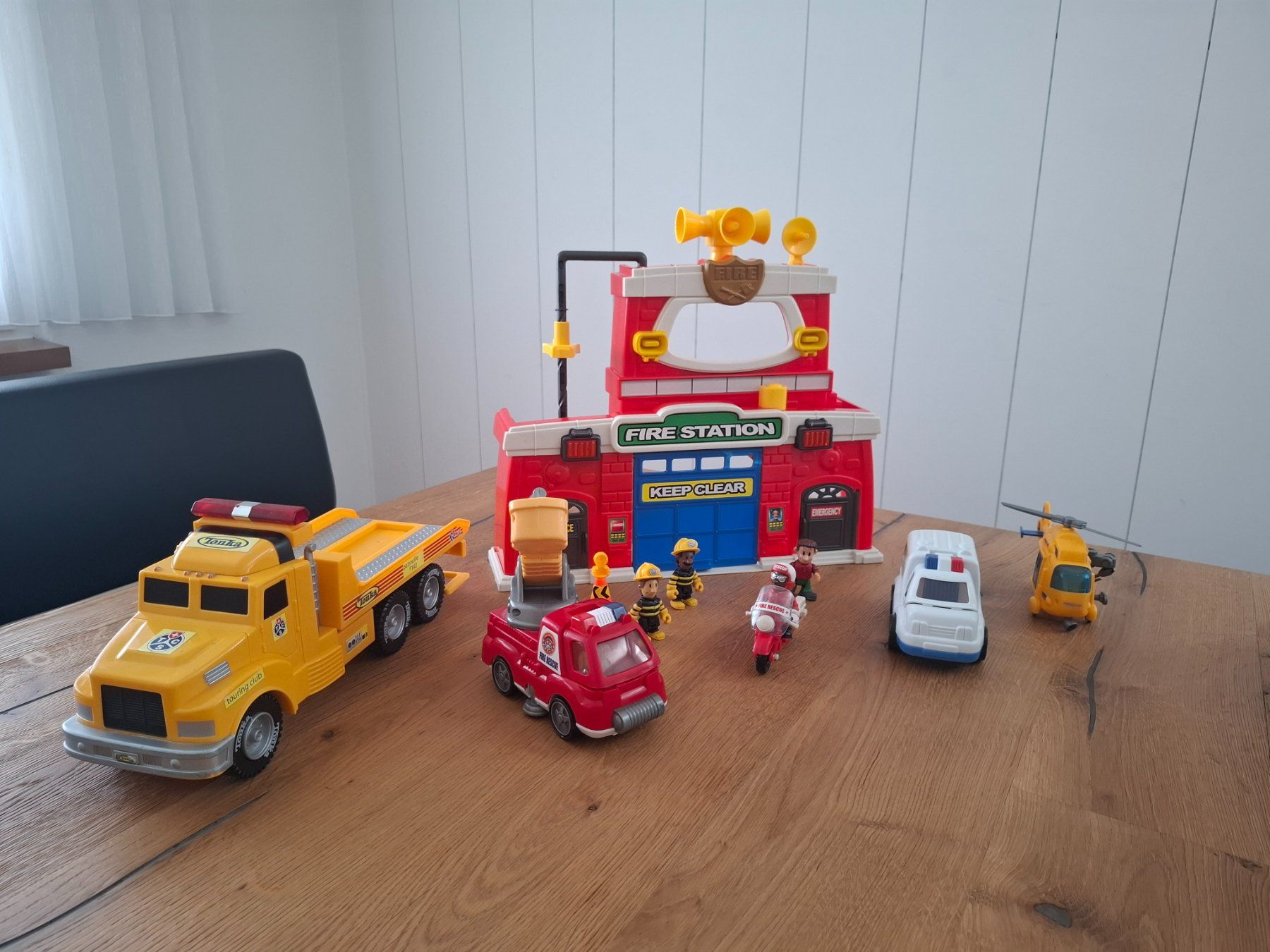 Jouets: Feuerwehrstation – D'occasion à Erstfeld par hasi1987