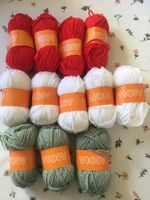 Restenwolle rot/ weis / grün 550 gr